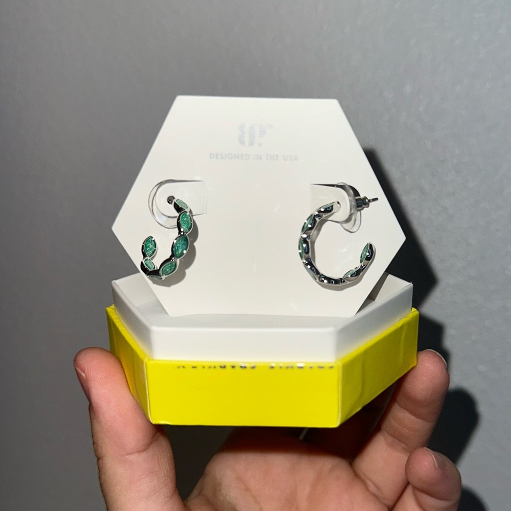 Emerald ice crystal hoops